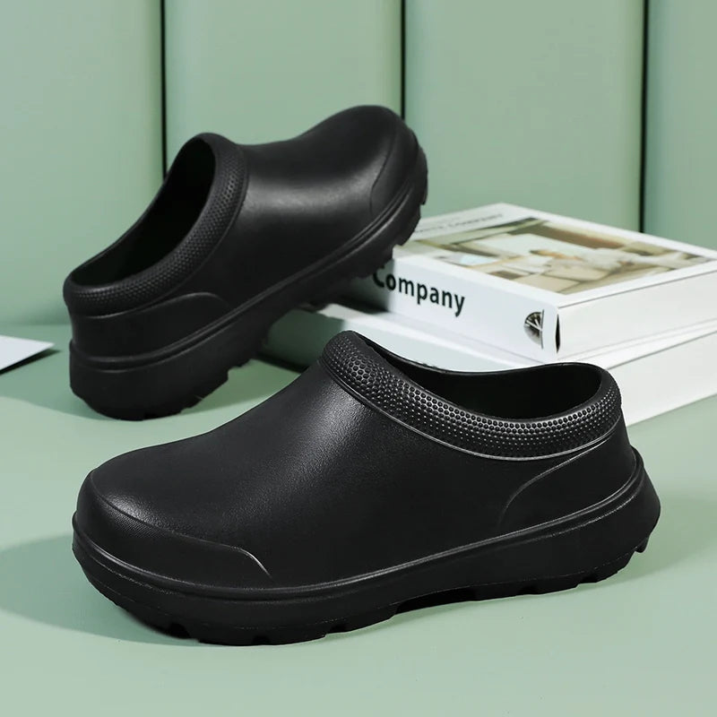 Slippers for Men and Women, Summer Kitchen Waterproof Shoes, Non-Slip, Portable and Comfortable Sandals for Work, Thick-Soled Ou